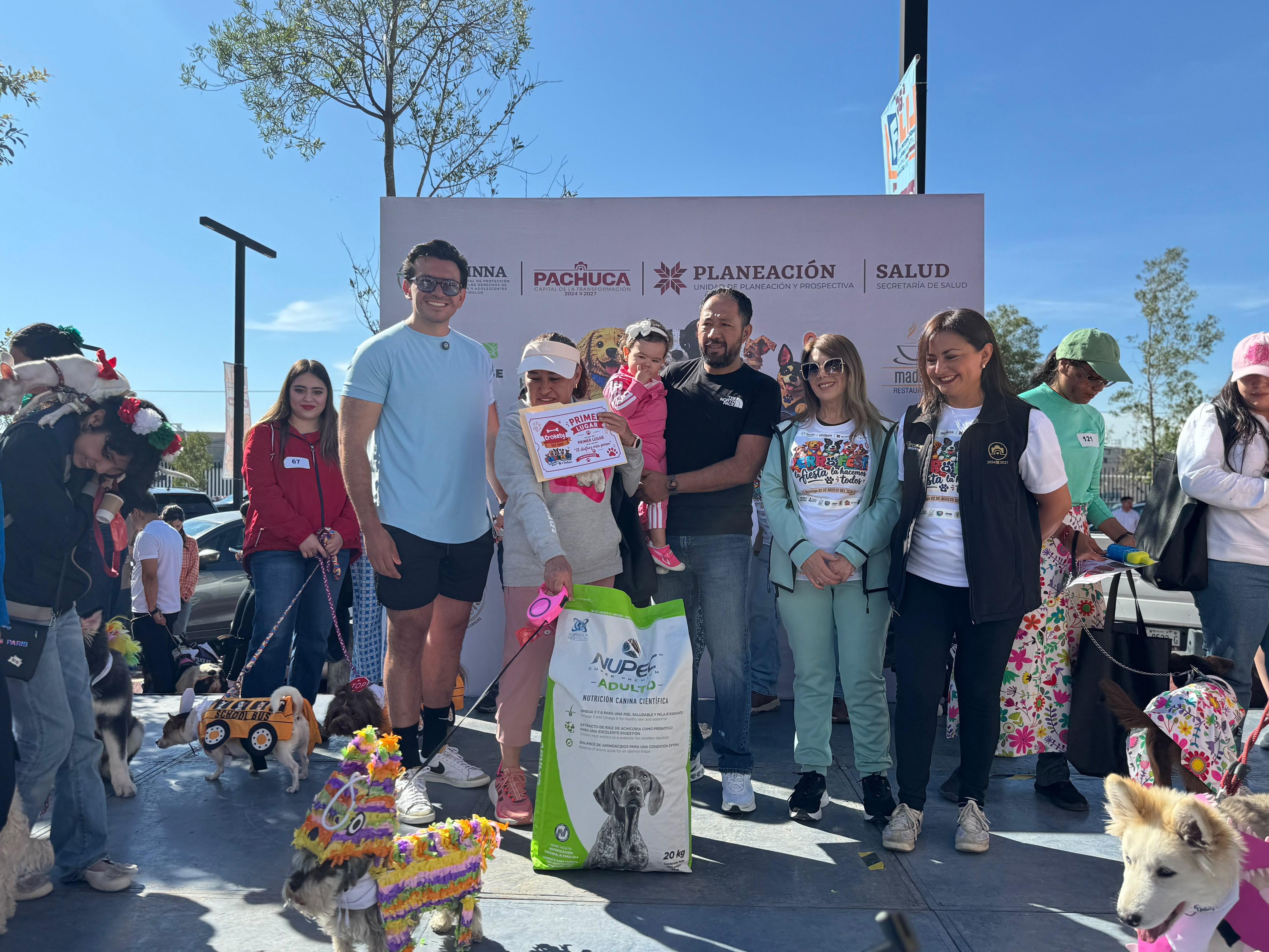 Pachuca reúne a familias, autoridades y asociaciones en el PerroFest para promover el bienestar animal