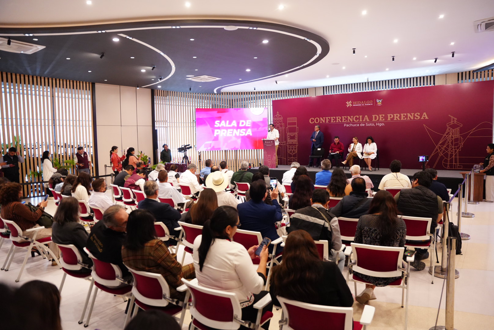 Lanzan en Hidalgo concurso “Impulso Indígena” para llevar arte textil de pueblos originarios al mundial de futbol