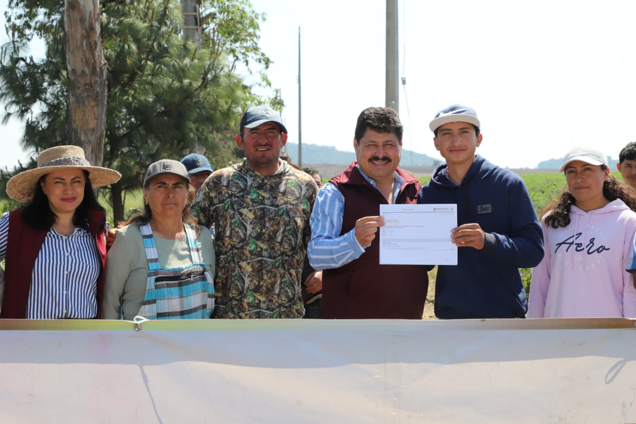Inicia construcción de red eléctrica en Barrio Tlatzintla de Acaxochitlán