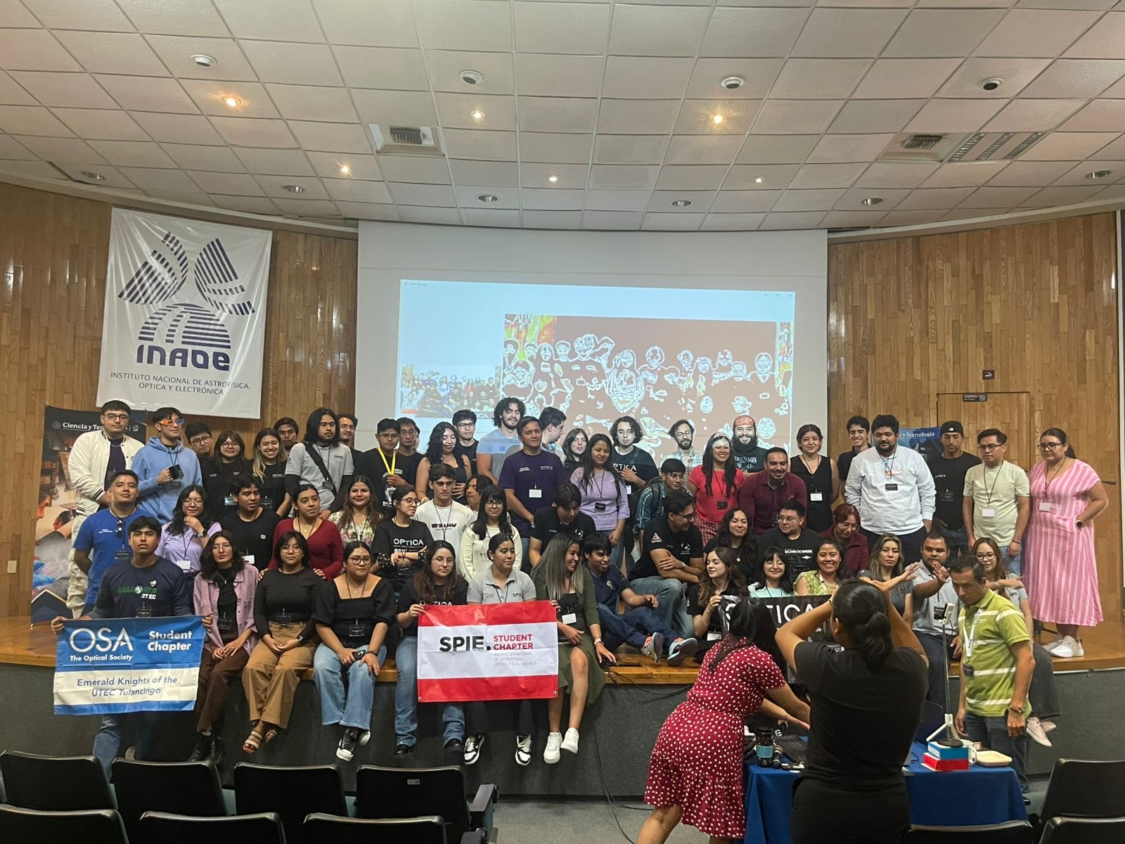 UTEC fortalece su proyección internacional con participación en encuentro latinoamericano de óptica y fotónica